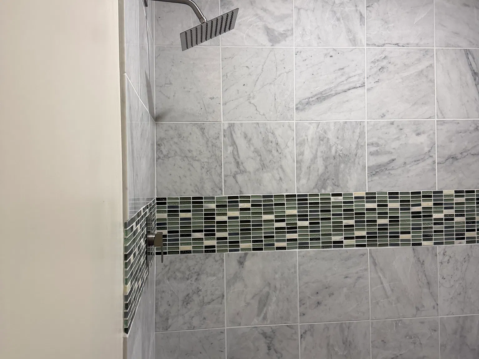 6 bed, 2230 sqft, $2,500 — Photo 3