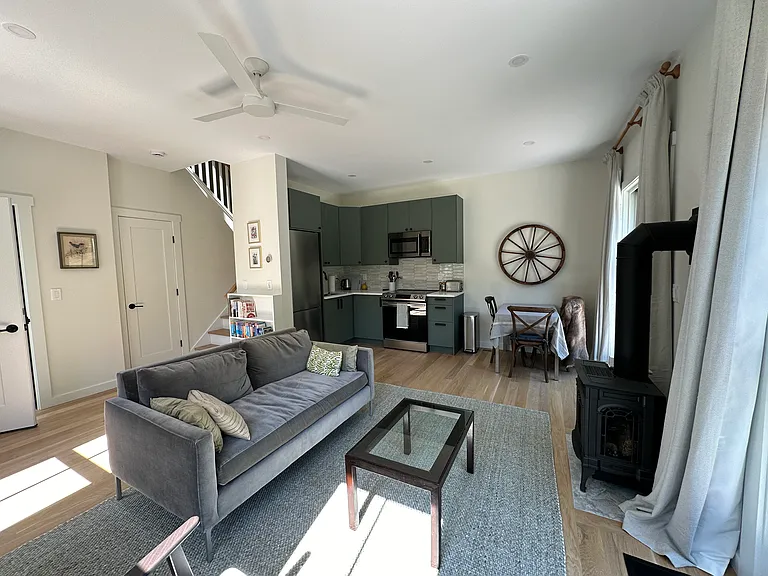 82 Cobble Rd — Photo 5