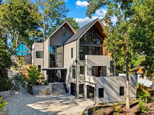 1033 Reeder Cir NE, Atlanta, GA 30306
