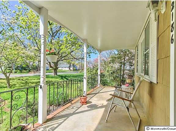3rd image of 2186 Dogwood Ln