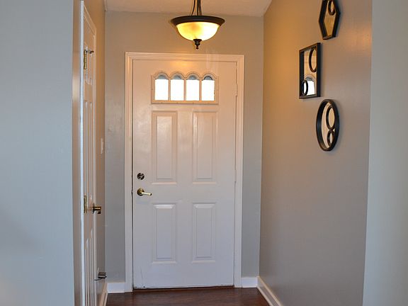 4th image of 6138 Miller Woods Ln