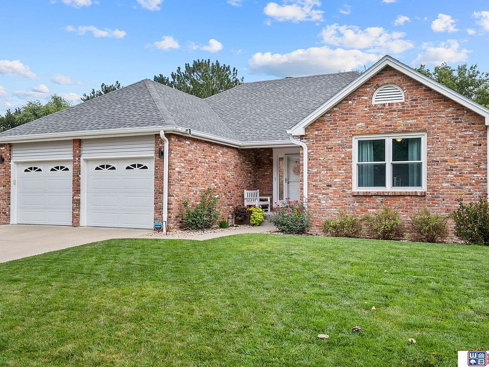 1st image of 5218 Bison Dr