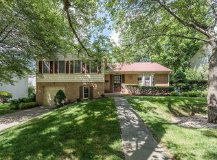 8705 Bunnell Dr, Potomac, MD 20854