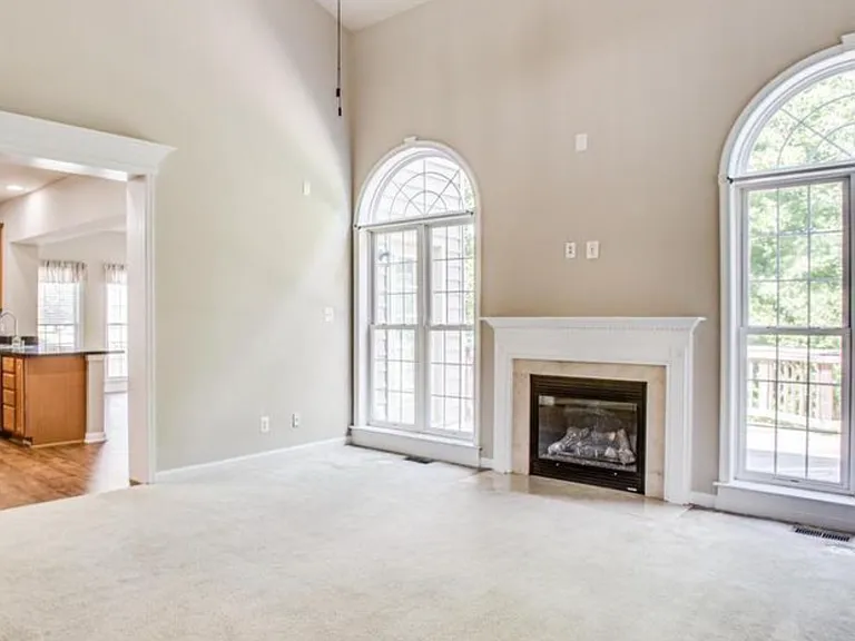 10410 Silver Creek Ct — Photo 10