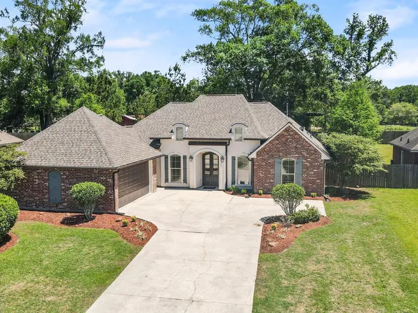 19910 Stone Hill Dr, Denham Springs, LA 70726