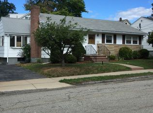 10 Pine St, Watertown, MA 02472
