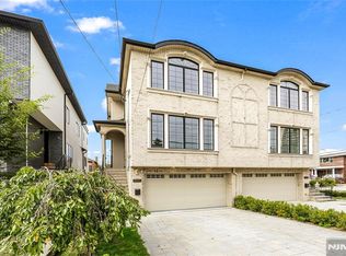 1545 13th St, Fort Lee, NJ 07024