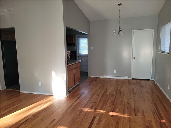 2nd image of 505 Larry Dr