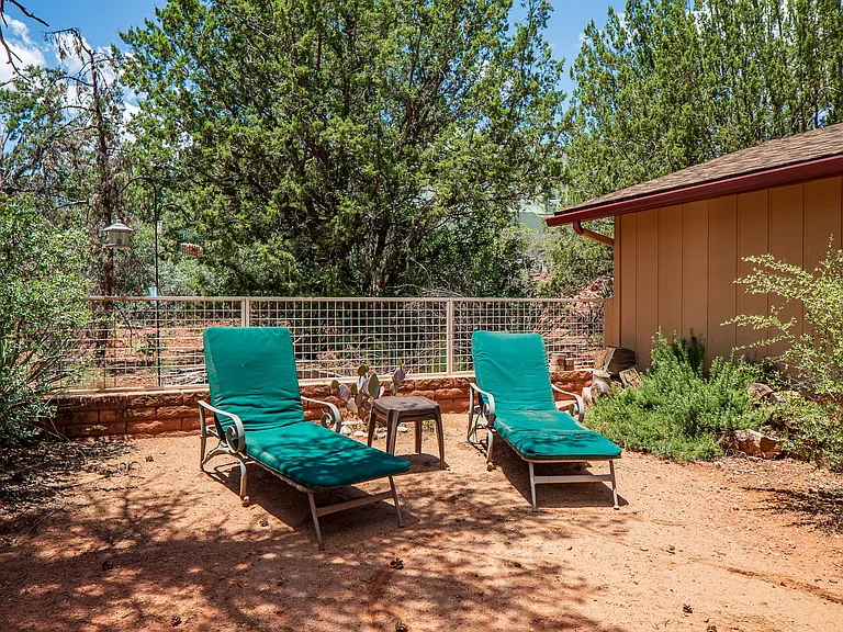 155 Stardust Ln — Photo 10