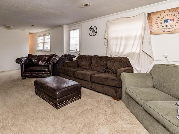 5th image of 302 S Ann St