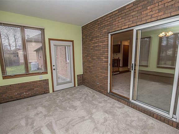 5th image of 8901 Wildwood Dr