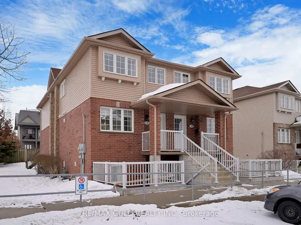 50 Howe Dr #1A, Kitchener, ON N2E 0A3