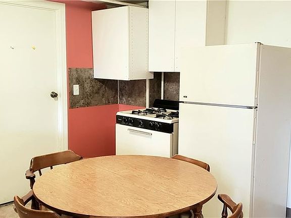 2nd image of 26 Rosemary St