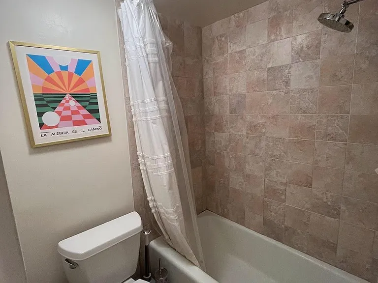 full bath tub