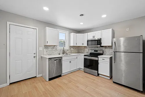 Floor plan 78 Hayden Ave