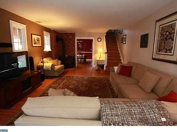 3rd image of 2417 Wynnefield Dr