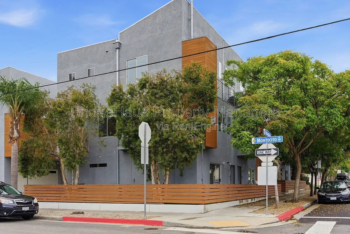 Building Photo - 4147 Bachman Pl