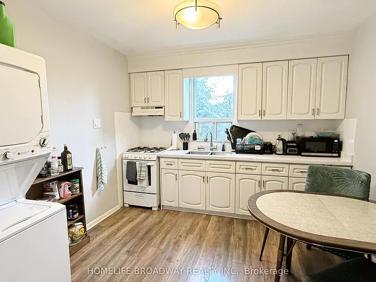 3 Yarmouth Rd — Photo 6