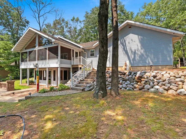 N1355 Rainbow Rd, Keshena, WI 54135