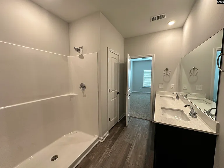 915 Blenheim Way — Photo 7