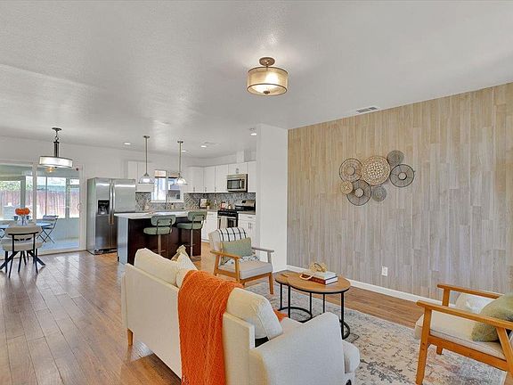 4th image of 2717 Ribier Way