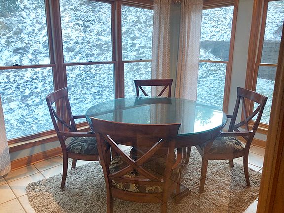 Breakfast room