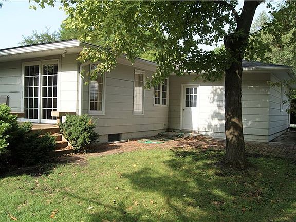 5th image of 2638 Cleveland Dr
