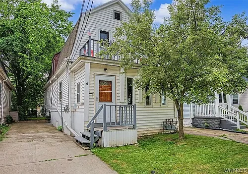 31 Riverside Ave Photo 1