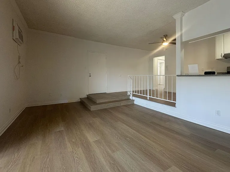 Saticoy Apartments...Nice comfortable living...Near Pierce College! CALL NOW! — Photo 7
