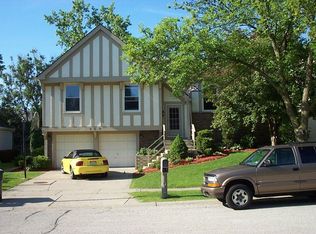 107 Memphis Pl, Vernon Hills, IL