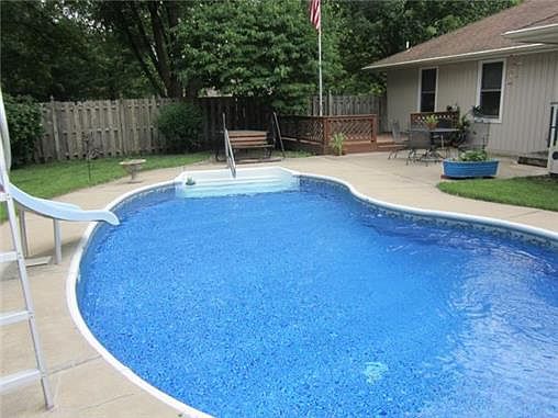 3rd image of 5017 S Kendall Dr