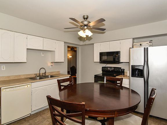 3rd image of 2239 S 58th St