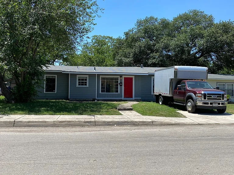 1030 Hermine Blvd — Photo 18