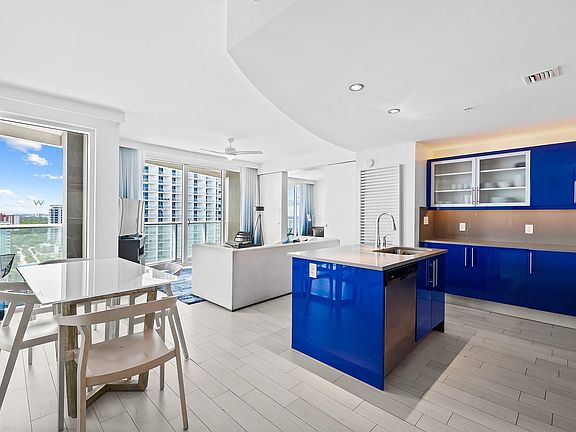 4th image of 3101 Bayshore Drive #1908