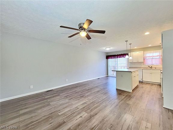 2nd image of 3411 7th Ave
