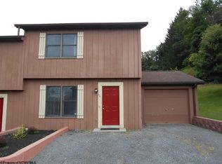 776 Springbranch Rd, Morgantown, WV 26505