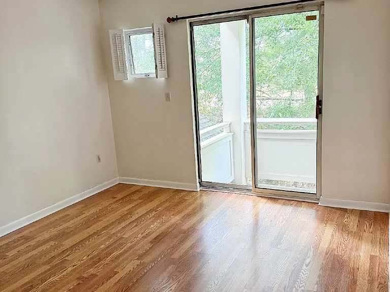 200 Falls Blvd #A104 — Photo 14