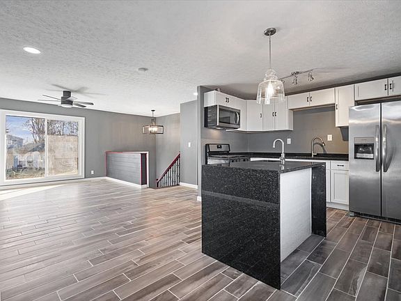 5th image of 3460 Seine Ct