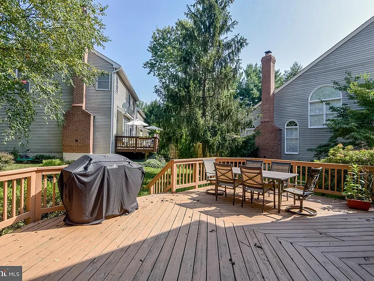 12952 Old Plains Rd — Photo 35