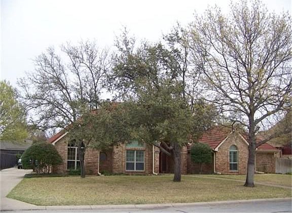 1st image of 8512 Crosswind Dr