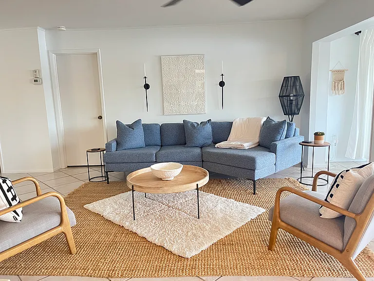 351 Renoir Dr — Photo 4
