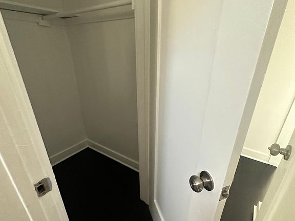 5th image of 3616 Locke Ave