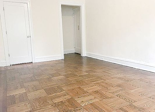 3rd image of 72 Barrow St APT 2F