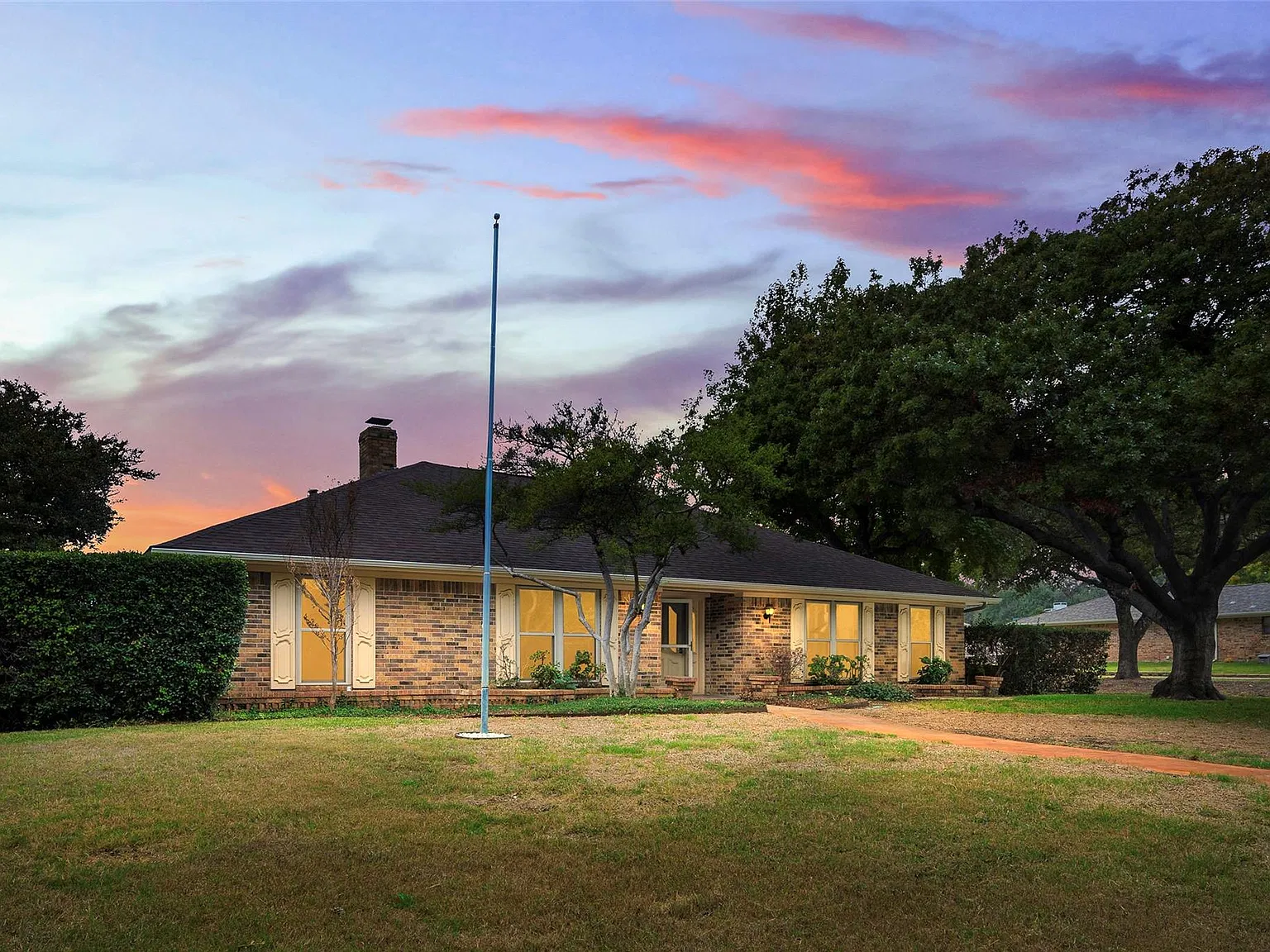 5 bed, 3197 sqft, $4,000 — Photo 3
