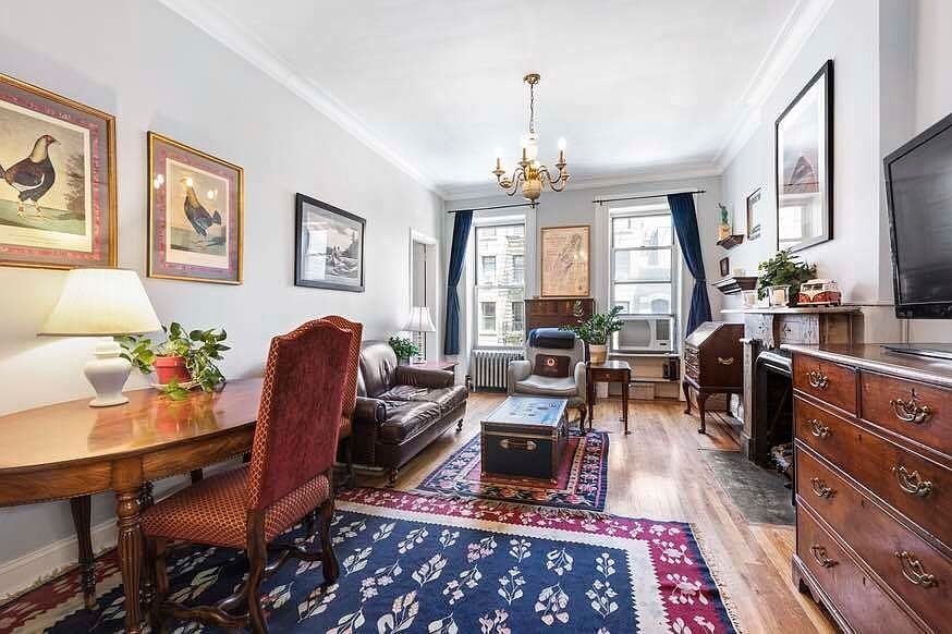 1st image of 346 E 58th St #2