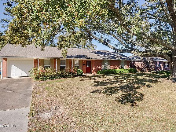 2nd image of 1736 Thomas Jefferson Dr