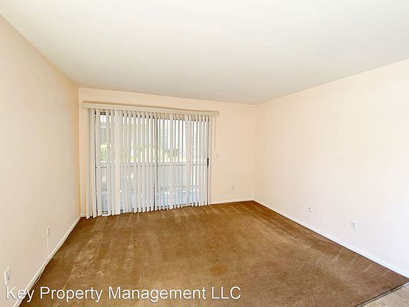 3rd image of 3042 Tarpon Dr Unit 101