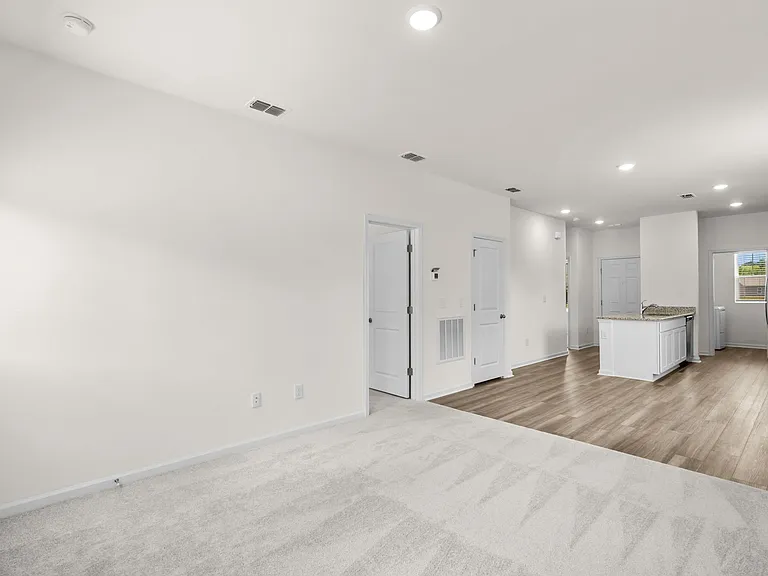 450 Castillo Dr — Photo 9