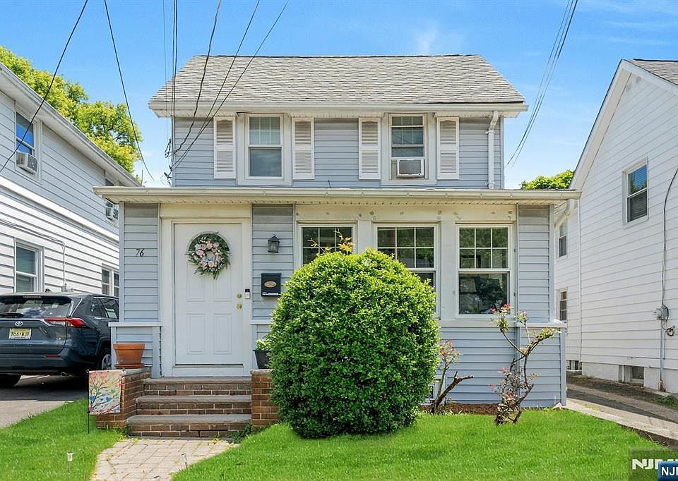 1st image of 76 Prospect St