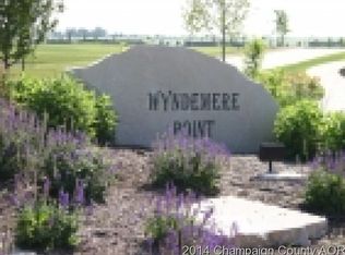1403 Wyndemere Point Dr, Champaign, IL